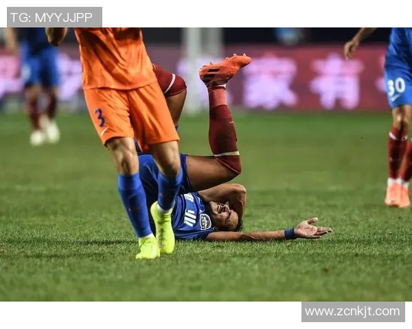 山东鲁能与河南建业激战正酣谁能在这场对决中笑到最后